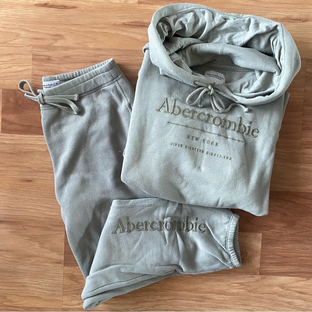 Sweatsuit set